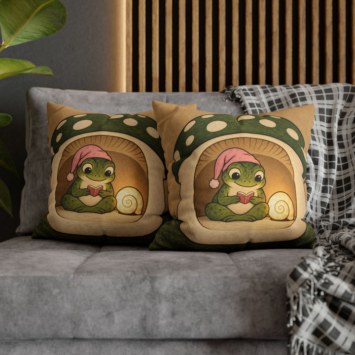 Bedtime Story – Frog Decor with a Nightcap and Snail Shell Lamp – Pillow / Cover
