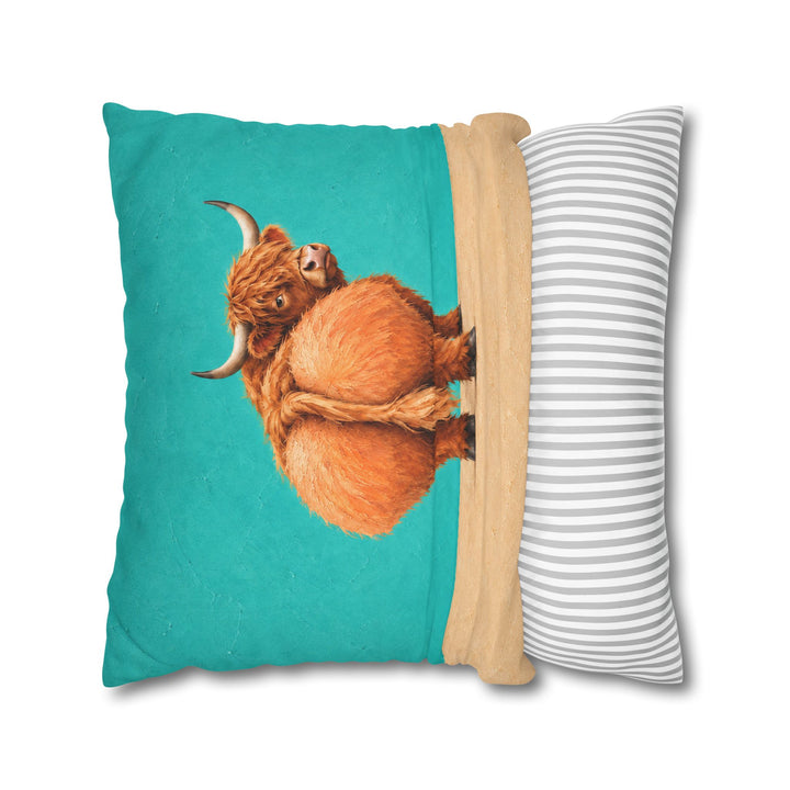 Nice Peach – Funny Bathroom Art with a Cheeky Highland Cow – Pillow / Cover