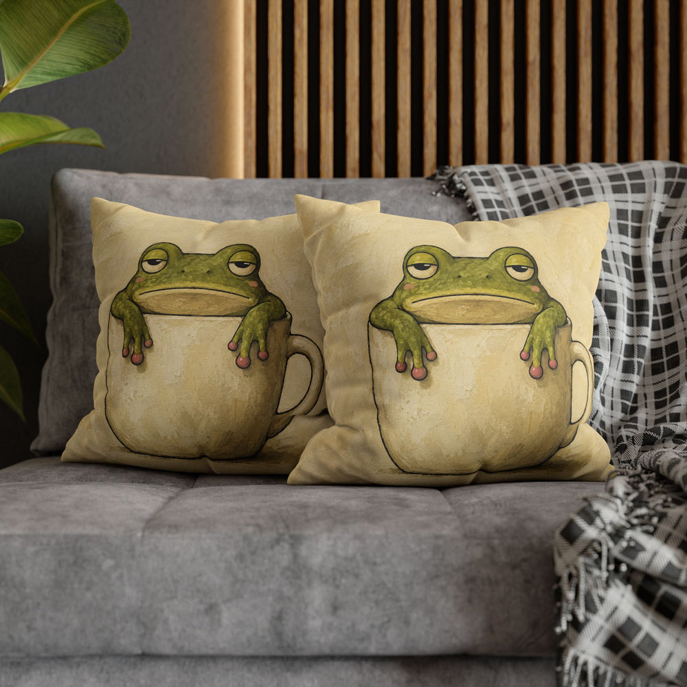 Frog on the Rim – Frog Wall Art with a Tenant Over a Ceramic Edge – Pillow / Cover