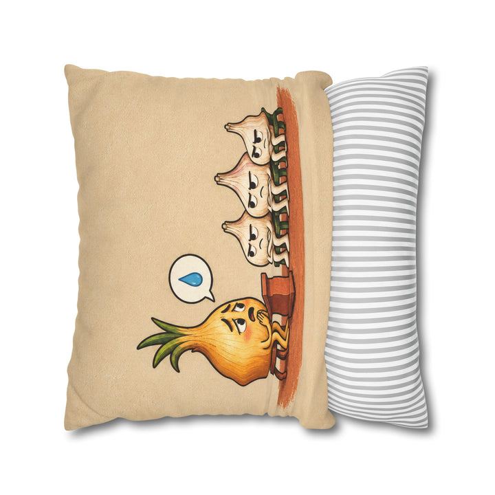 The Onion's Side of the Story – Funny Kitchen Art with a Podium and a Tearful Plea – Pillow / Cover