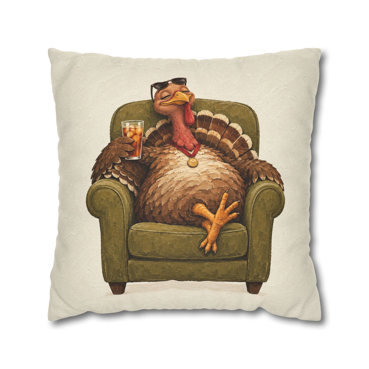 The Pardoned – Turkey Art with a Tiny Medal and Deep Relaxation – Pillow / Cover