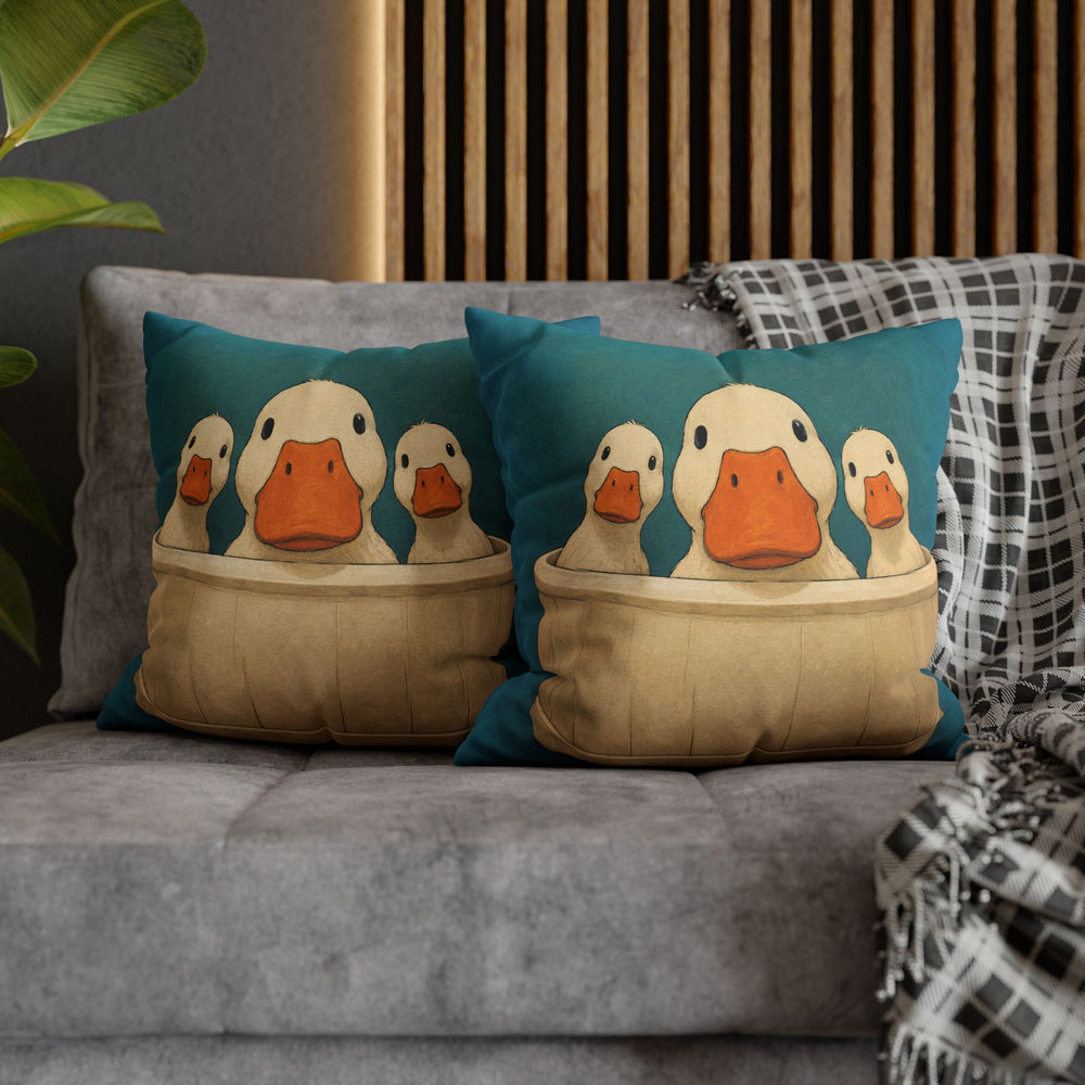 Occupied – Bathroom Wall Art with Three Ducks Leaning Over the Rim – Pillow / Cover