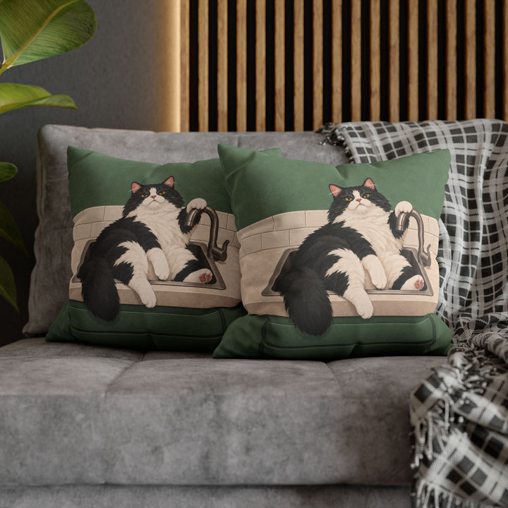 Sink Loaf II – Funny Cat Art with an Overflowing Kitchen Basin – Pillow / Cover
