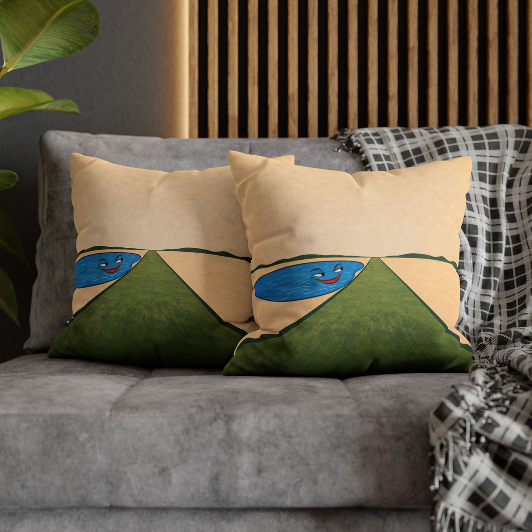 Ball's Eye View – Golf Wall Art from the Tee Level Looking Out – Pillow / Cover