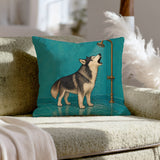 Shower Solo – Funny Bathroom Decor with a Howling Husky – Throw Pillow